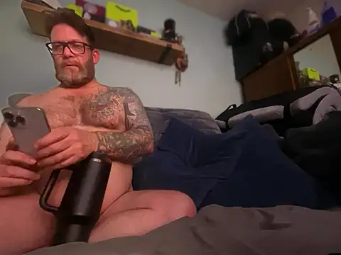 Tattooednakedguy's Live XXX Chat