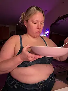 XXX chat uživo modela PiggyRose
