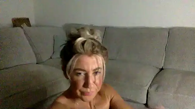 Aurelia-Vex Live XXX-chat