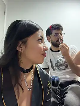 KamyGlam 라이브 XXX 채팅