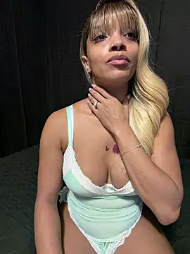 Rakiyahcharms – Live XXX-chat