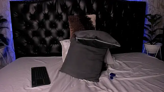 MaxCruz_ – Naživo XXX chat