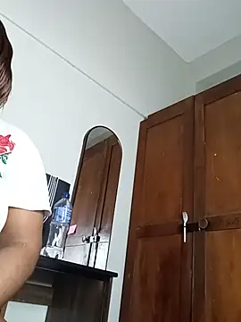 AcetousAbb Adlı Modelin Canlı XXX Sohbeti