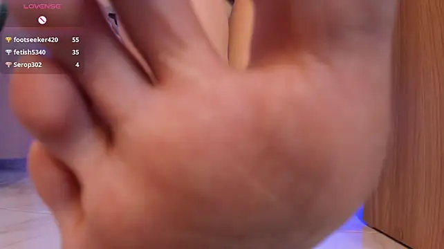 Kattyfeet XXX чат на живо