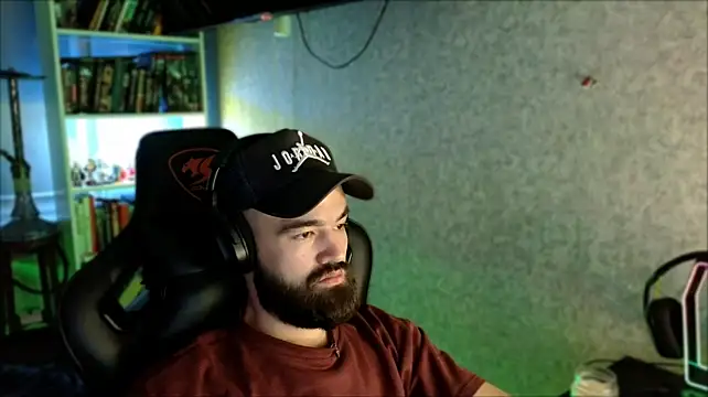 XXX chat uživo modela _Serious_Man
