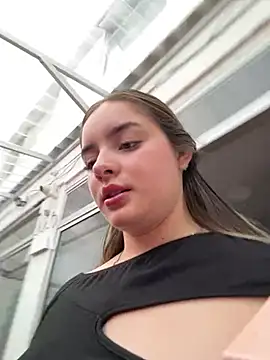 imlindapink's Live XXX Chat