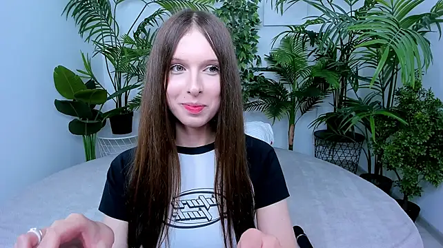 dark_k1tty's Live XXX Chat