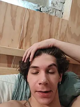 دردشة EmoWhiteBoy18 الجنسية المباشرة