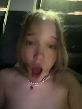 bambi_luのライブXXXチャット