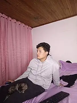 Wildseductor1's Live XXX Chat