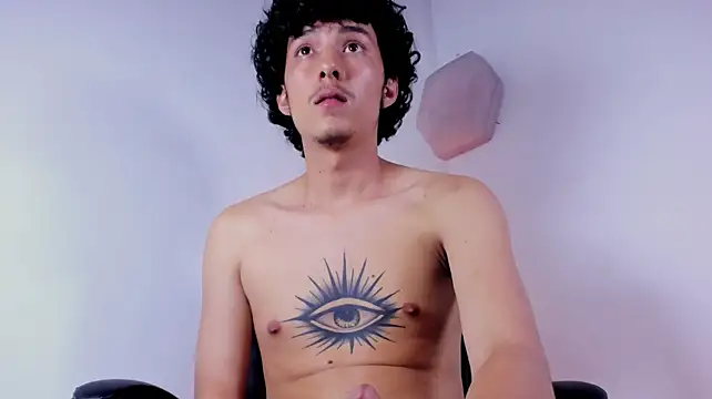 XXX chat uživo modela santi_twink