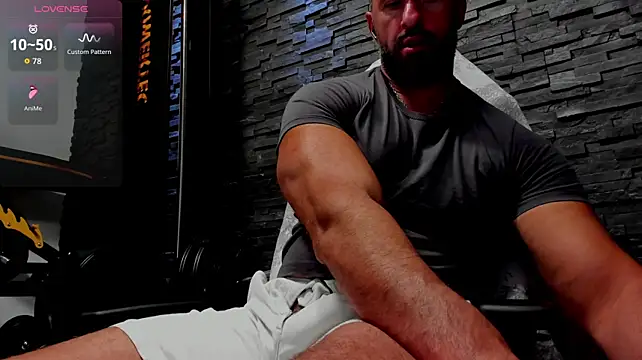 Chatroom XXX en direct de David_Big_Daddy