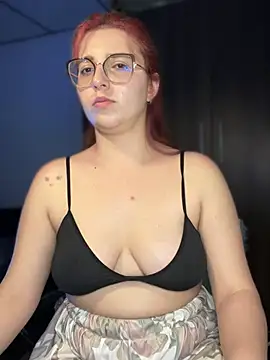 CoraVibes Live XXX Chat