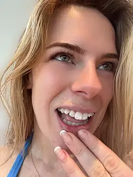oliviafranciis Adlı Modelin Canlı XXX Sohbeti