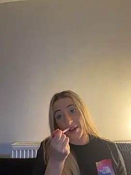 XXX chat uživo modela Strongqueen