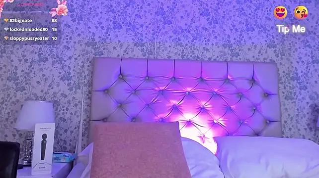 XXX chat uživo modela SkylerBloomm