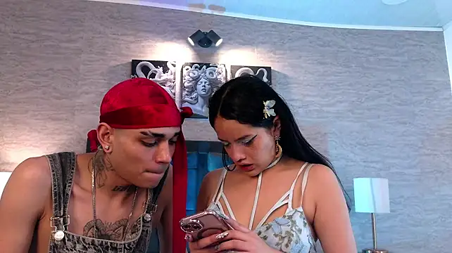 Chat XXX ao vivo de TeoAndMaddy