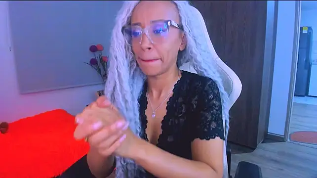 ScarlettMalbec's Live XXX Chat