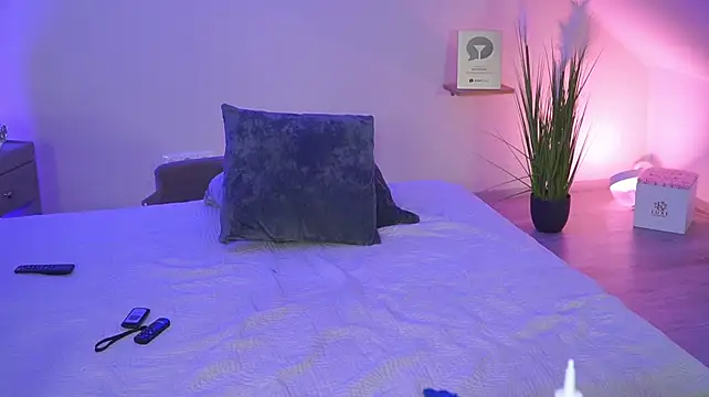 hotmilfbitch – Naživo XXX chat