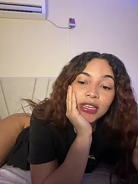 AkiraY10 Chat XXX in diretta
