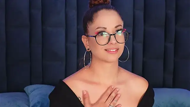 AaryaVogue's Live XXX Chat