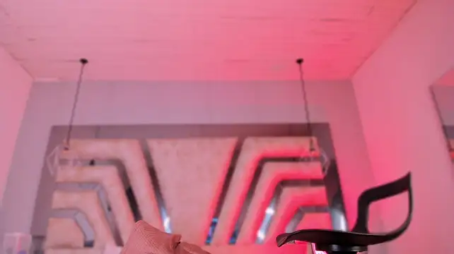 XXX chat uživo modela _bellamonroee