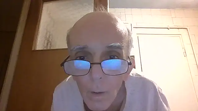 mariusica1@xh's Live XXX Chat