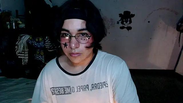 Cutie_Sam élő XXX-chatje