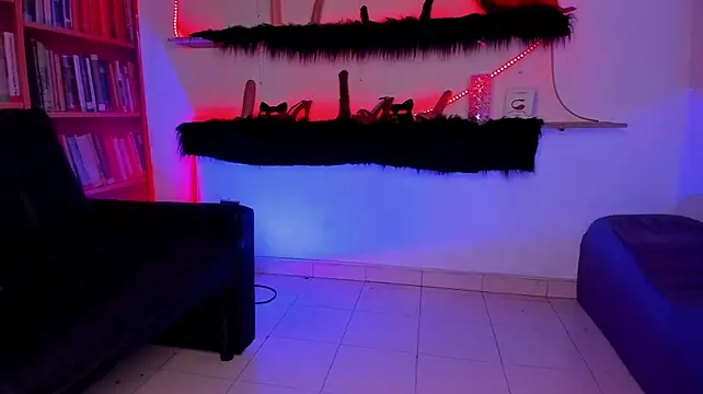 XXX chat uživo modela teamlover00