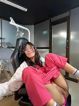 צ'אט XXX בשידור חי של iris_cuteface