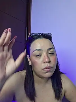 צ'אט XXX בשידור חי של Valeria_Noir_