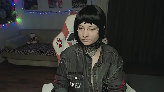 צ'אט XXX בשידור חי של acid_trip1l