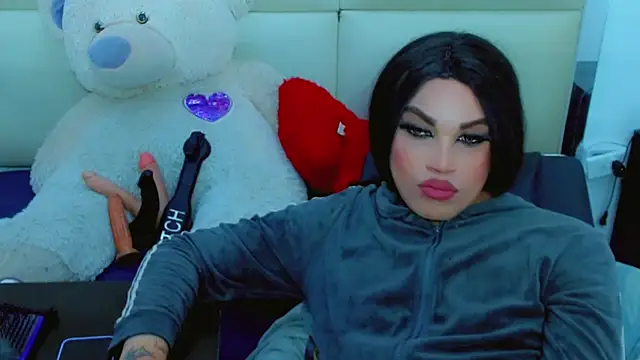 NharaBigCock live XXX chat