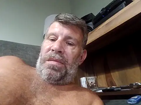 stud2512's Live XXX Chat