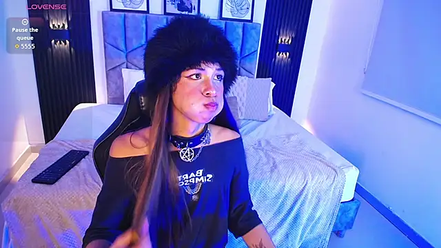 Sweet_Poison37 élő XXX-chatje