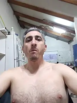 Alejandro83bsf 라이브 XXX 채팅
