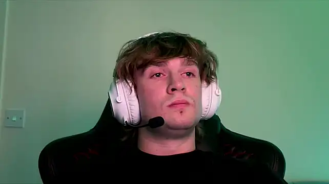 blueeyed_prince's Live XXX Chat