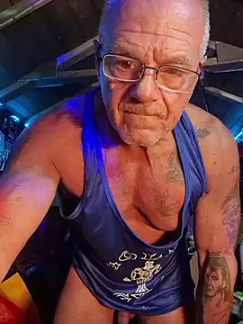 gymrat61 লাইভ XXX চ্যাট