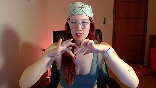 Miss-Red Live XXX-Chat