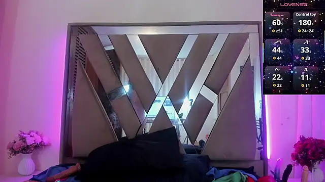 XXX chat uživo modela LILITH_TORRES1
