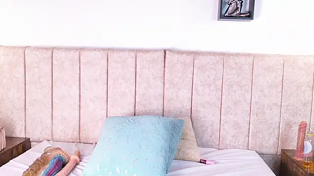 XXX chat uživo modela kaia_boobs