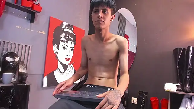 MikeHunteer élő XXX-chatje