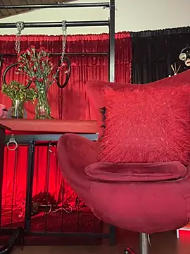 MistressAndre Adlı Modelin Canlı XXX Sohbeti