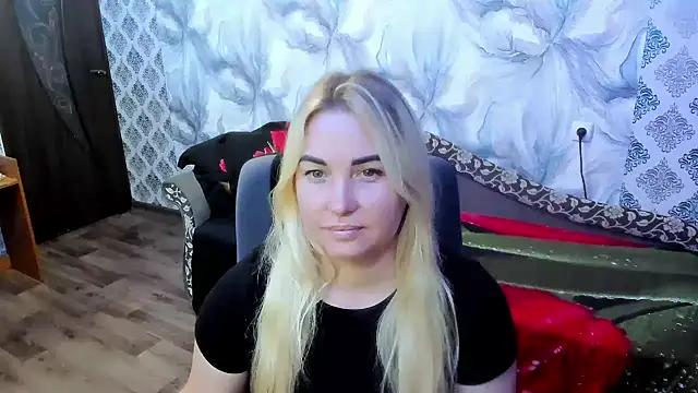Ledi_Catherin Adlı Modelin Canlı XXX Sohbeti