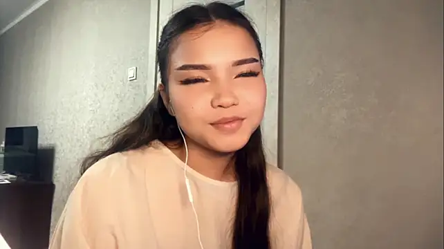 XXX chat uživo modela SuperiorCoil