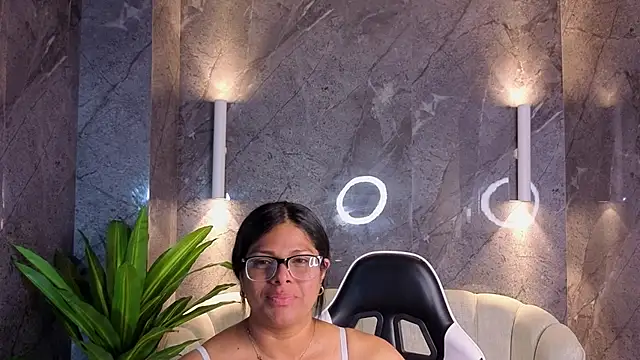 sarah_bay_tx's Live XXX Chat