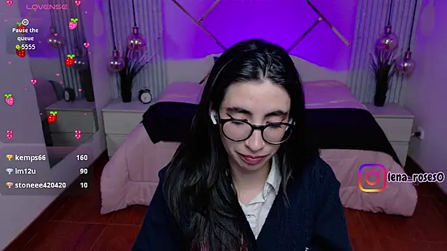 LenaRoses' Live XXX Chat
