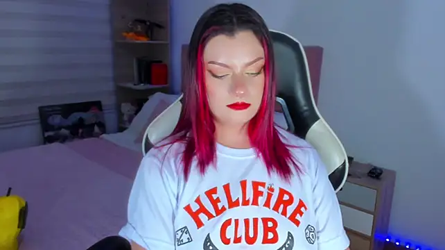 XXX chat uživo modela OphelianaRose33