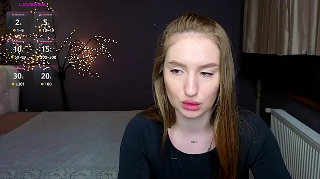 AlisaFoxis live XXX chat