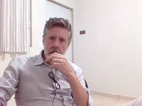 Chat +18 de machoalpha459 ao vivo